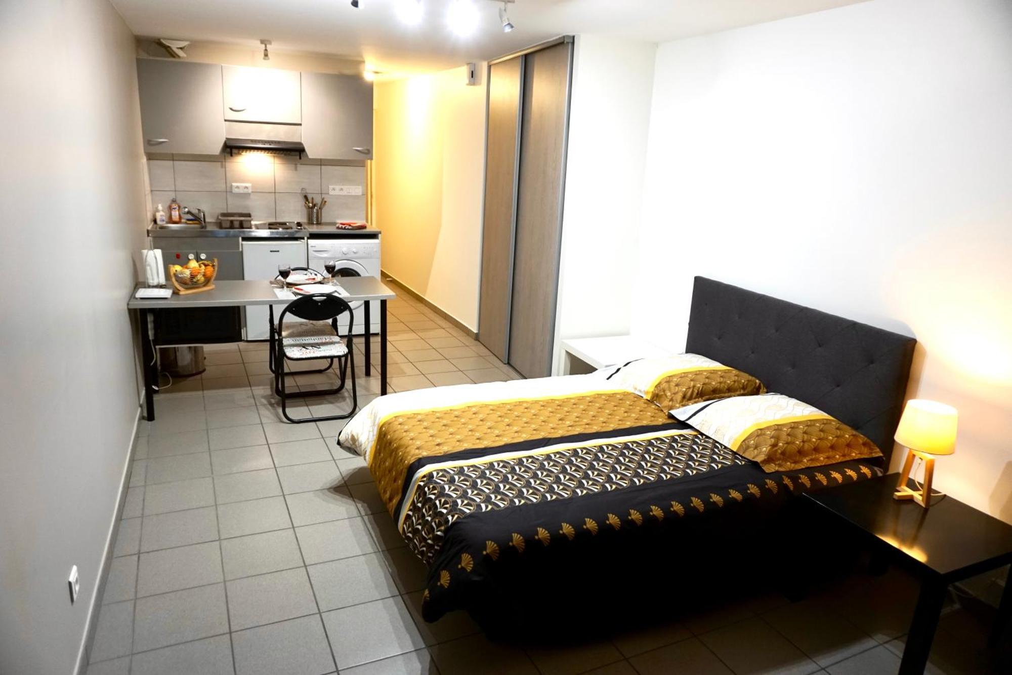 Charmant Studio Centre Ville Le Puy-en-Velay Εξωτερικό φωτογραφία