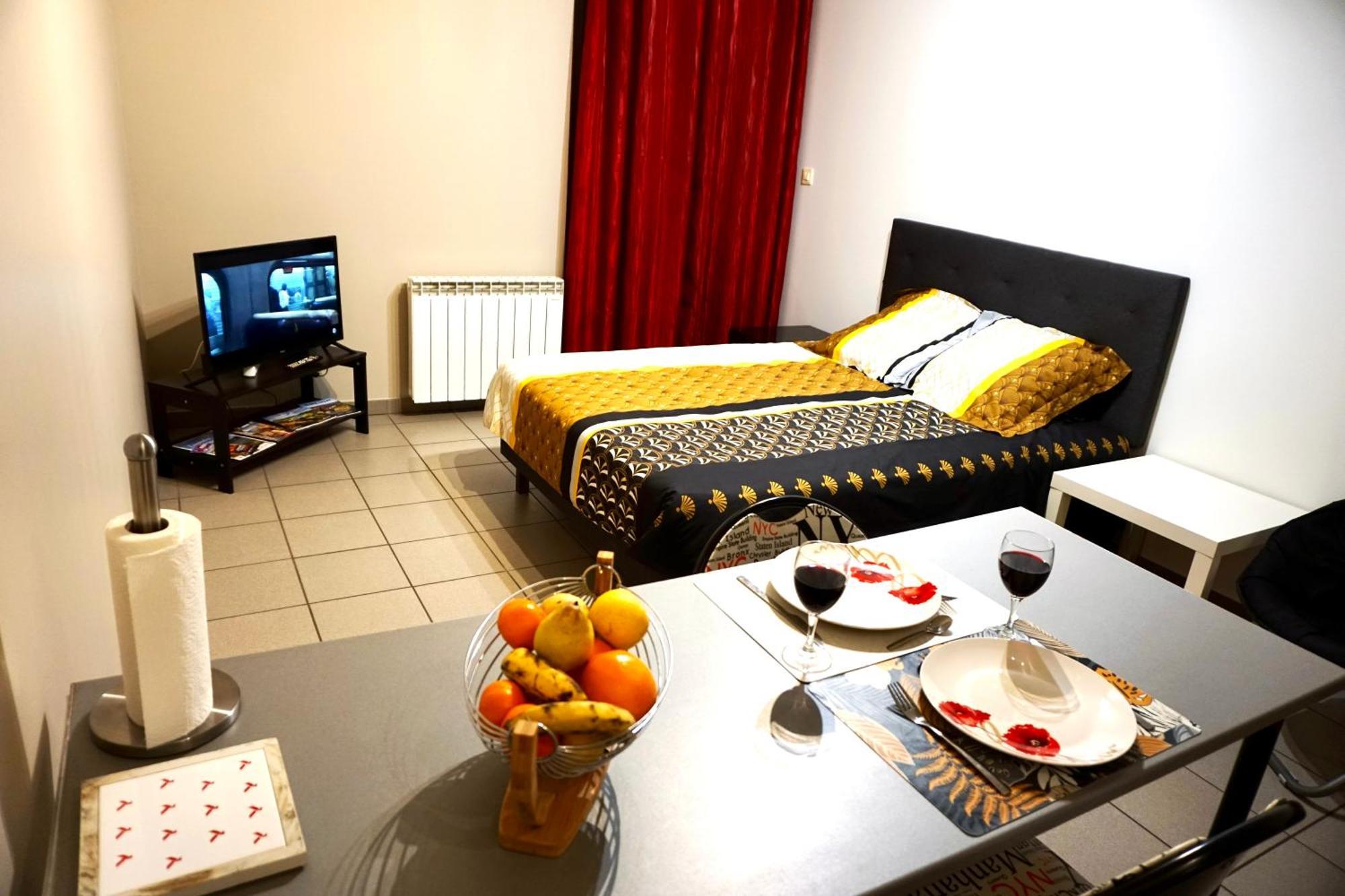 Charmant Studio Centre Ville Le Puy-en-Velay Εξωτερικό φωτογραφία